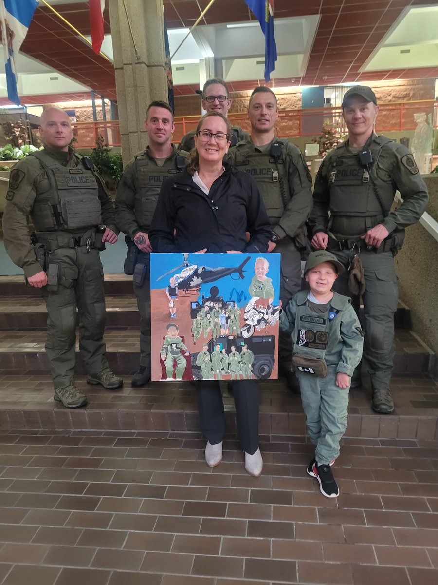 Sgt. Mason teamed up with @SgtAmandaRoss and his tactical team to create this painting of all his EPS adventures. It will be on sale in our online auction starting tomorrow! Watch out for the link! #yeg #community #silentauction #art