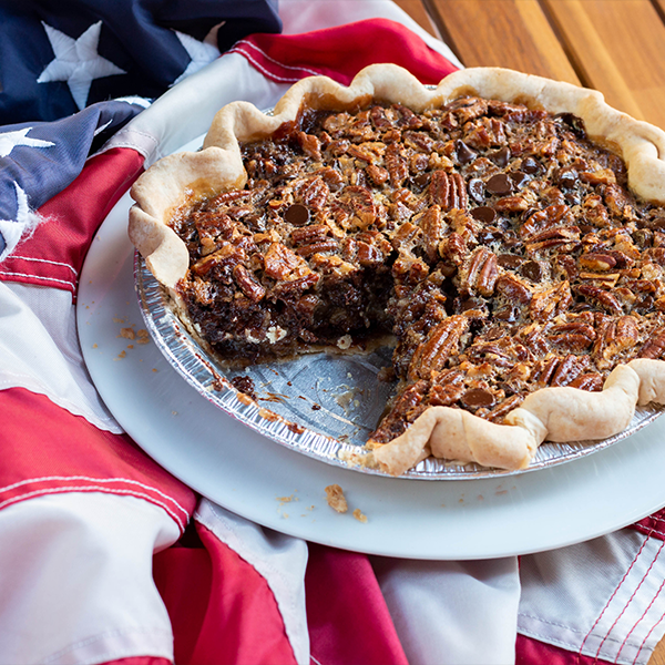 victorypieco's tweet photo. Join us at noon today as we honor our Veterans and First Responders with the Star Spangled Banner. 
🇺🇸🇺🇸🇺🇸
Bring the whole family for breakfast, lunch, and pie! https://t.co/uRt0VCT6nF