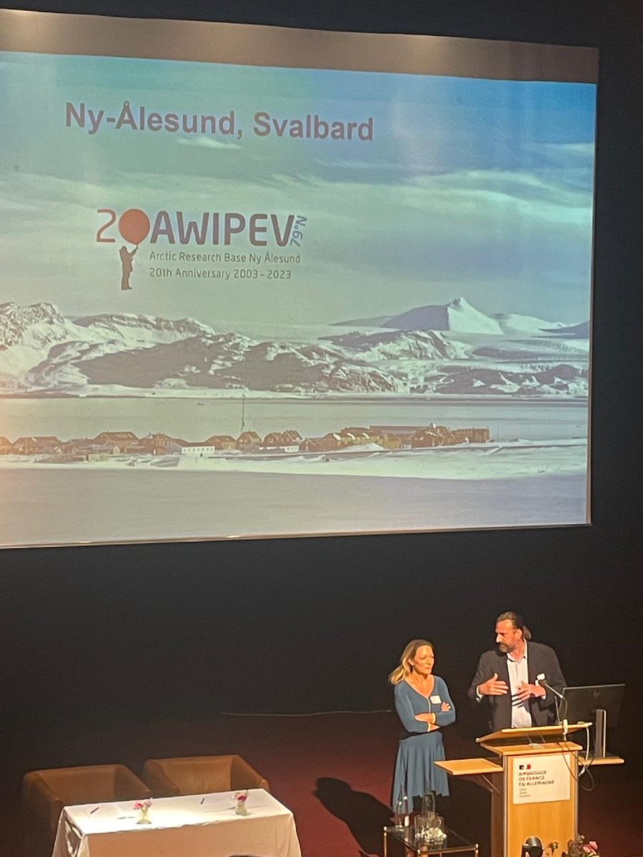 meereisportal's tweet photo. Gestern feierte die arktische Forschungsstation #AWIPEV 20 Jahre deutsch-französische Zusammenarbeit in der Klimaforschung. Die Veranstaltung machte deutlich, wie wichtig die Kooperation für eine sicherere Zukunft ist.
#arctic #science
https://t.co/REfF5vgGFU https://t.co/n80XEKHX8T
