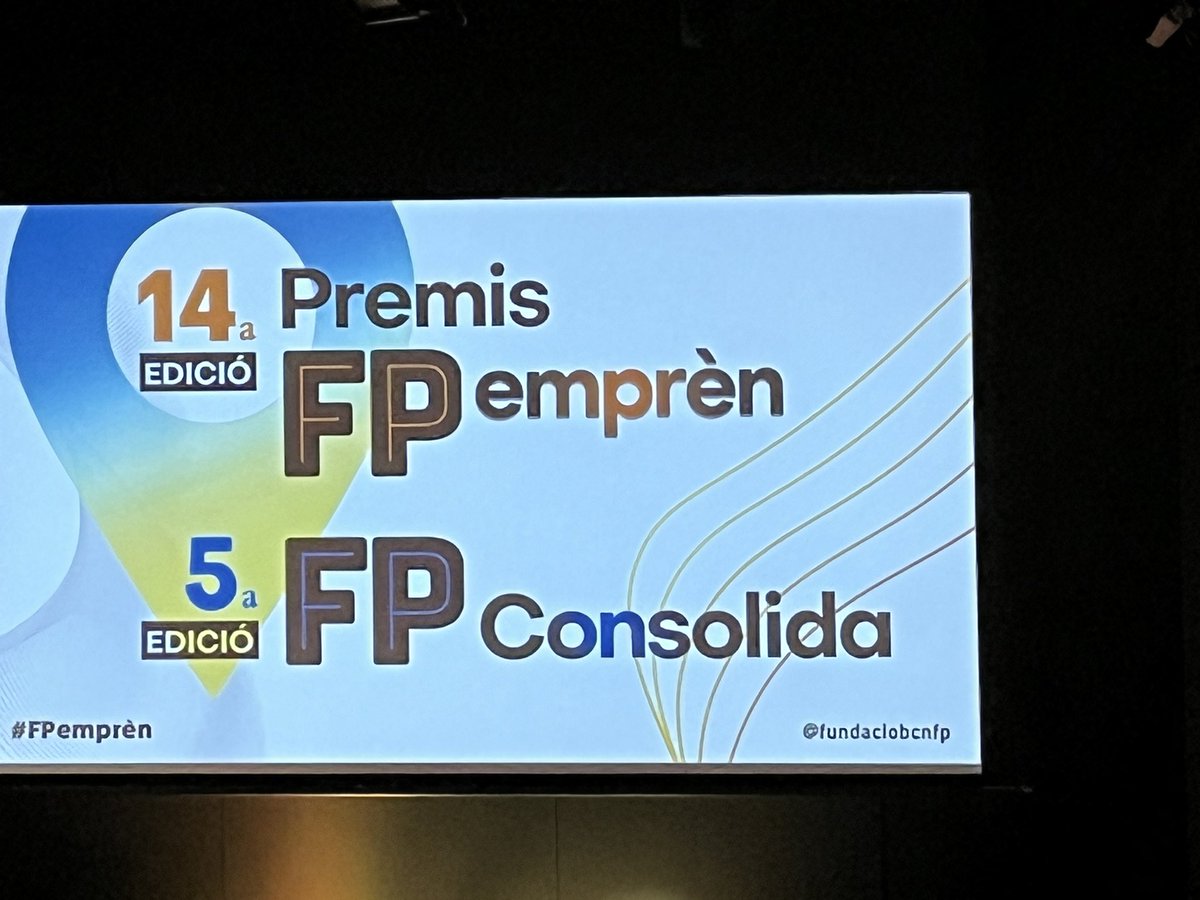 angelsricart's tweet photo. Avui estem a la nit de l’emprenedoria premis #FPempren amb els alumnes de #gad del centre @LopezVicuBCN https://t.co/zf5OlEccWC