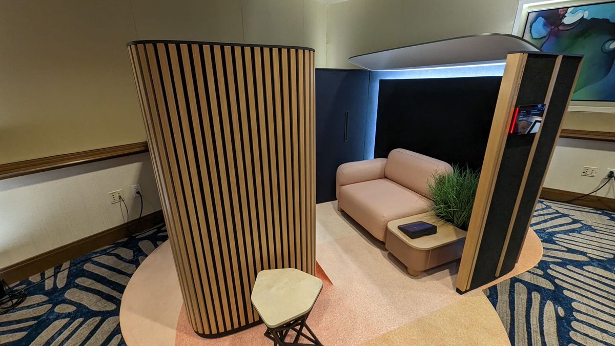 LimitlessAV's tweet image. Many thanks to our friends at @LogitechBiz for inviting us to their Innovation Lounge at #InfoComm2023 — in partnership with @Steelcase and @Microsoft.

#Logitech #NewLogicOfWork #Microsoft #Steelcase