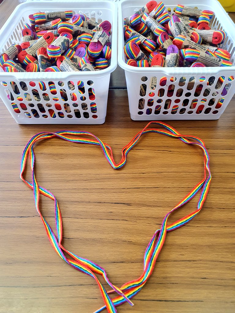 100 rainbow treat bags and 200 pairs rainbow laces all ready for Football for All tomorrow at 2pm! You also won't want to miss out on our Glee Club at the half-time show, rainbow face paints and a 🏳️‍🌈 flag scavenger hunt for our younger guests! See you there!
#footballvhomophobia