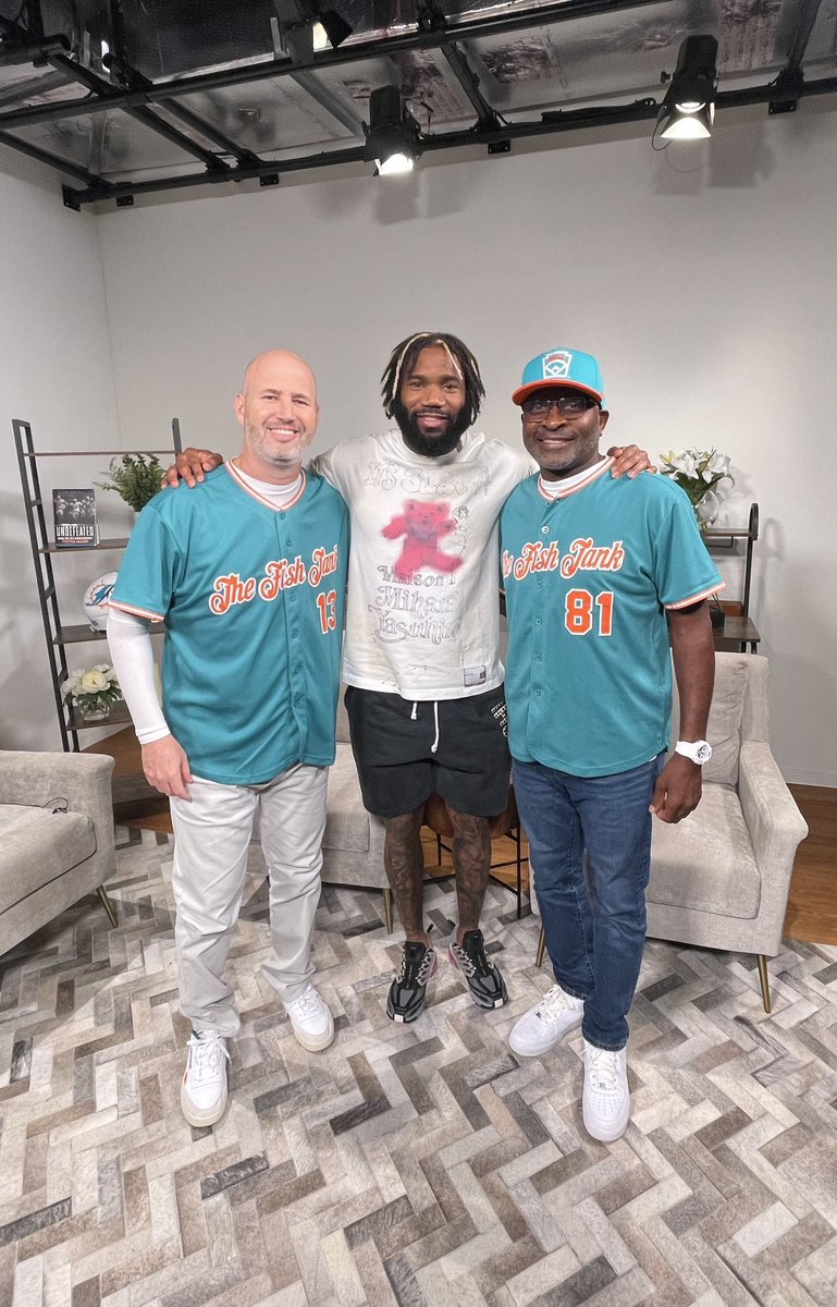 Juice said big things are happening &amp; this is BIG! #TOMORROW <a href="/Iamxavienhoward/">Xavien Howard</a> talks leadership, his excitement for the 2023 <a href="/MiamiDolphins/">Miami Dolphins</a> season, the #FifthWard, a bunch of INTs, Bushwick Bill, charity &amp; Saturday’s @xh25softball. #DiveIn

<a href="/ojmcduffie81/">OJ McDuffie</a> <a href="/TeamLevit/">Seth Levit</a> #FinsUp