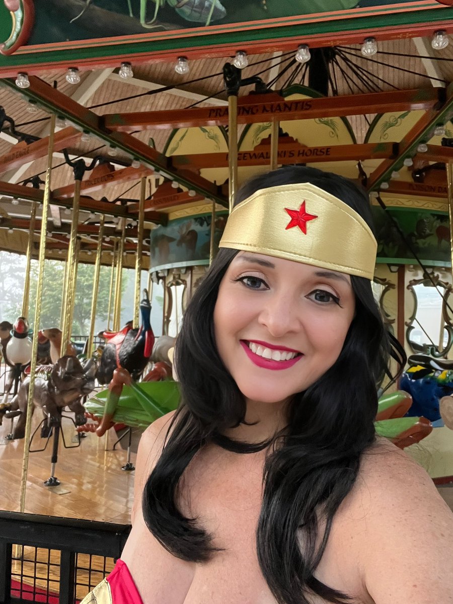 a2miwonderwoman's tweet photo. #tbt to last year’s @AutismAllianceM Hero Walk at the @detroitzoo. I had such a wonderful time greeting families and talking to people who wanted to share their love of #WonderWoman with me.
#causeplay #cosplay #a2wonderwoman #a2miwonderwoman #goldenagewonderwoman #dccomics https://t.co/q279RlU8as