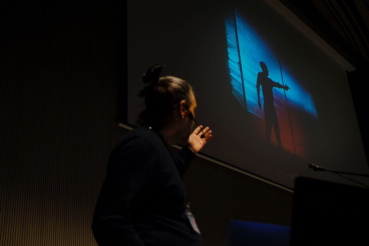 FundacionZCC's tweet photo. «Creación transdisciplinar, digitalización y nuevos medios»
Con la vídeo artistas Marta L. Lázaro y Marta Pérez Campos y @nestorlizalde de @fundacionzcc y coordinador de #NewMediaLab en @etopia_ Modera la conversación Enric Puig Punyet https://t.co/eDbE8rrubt