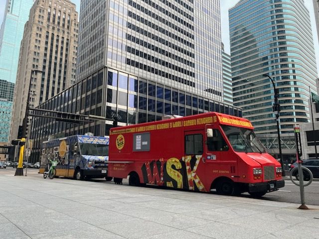 Rice bowls today at US bank plaza on 2nd + 6th! Come and say hi! 📍