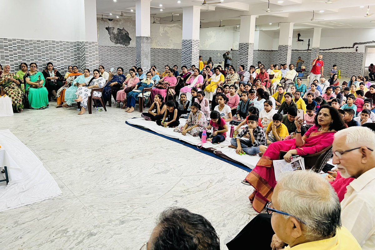 BaldevOfficial's tweet photo. विश्वमांगल्य संस्कार सभा द्वारा आयोजित बाल प्रशिक्षण वर्ग में संबोधित किया। सभा द्वारा सम्मान करने हेतु दिल की गहराइयों के साथ हार्दिक धन्यवाद।

#Jammu https://t.co/pGhB2UZ1zz