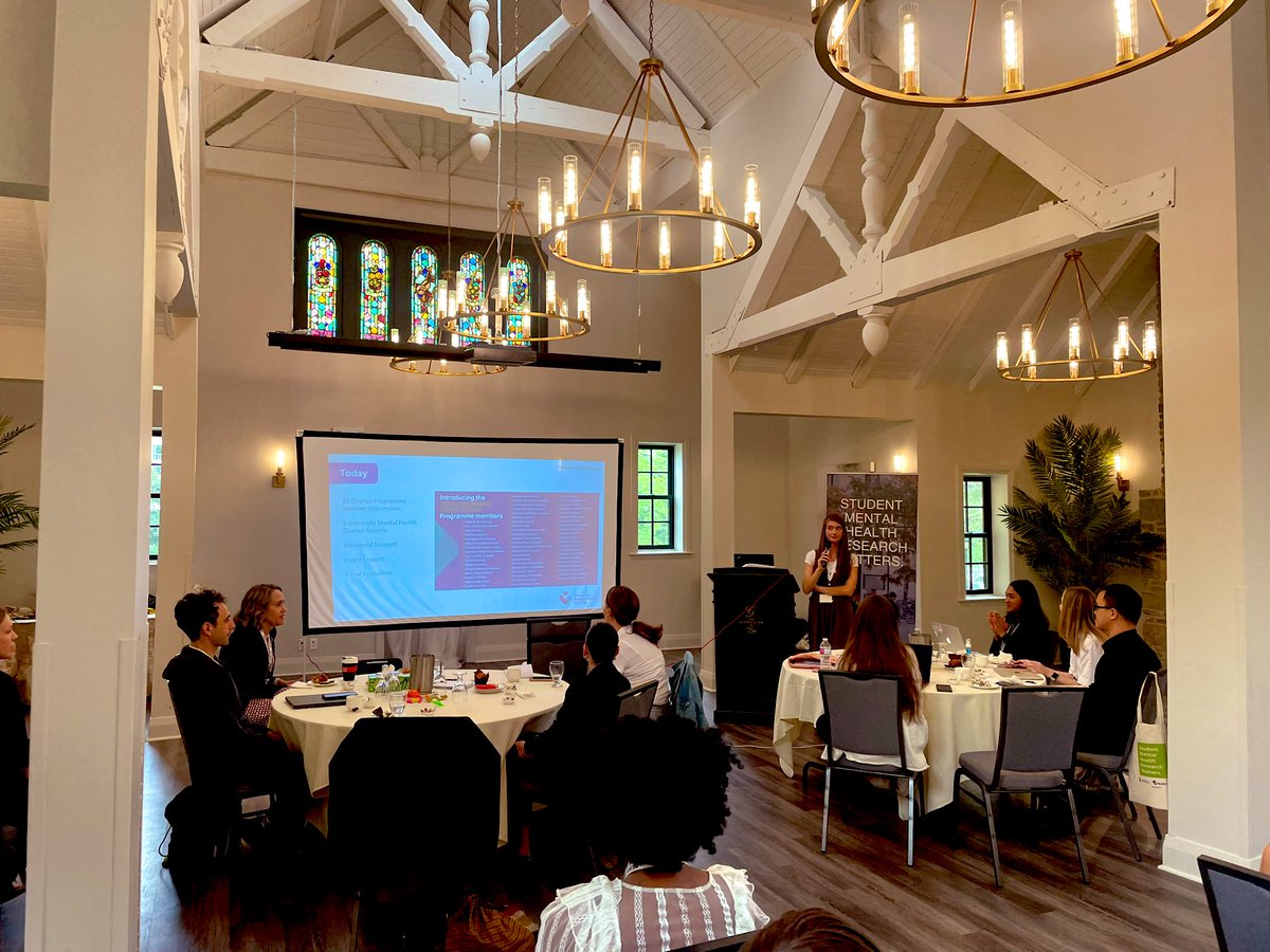 Always love seeing <a href="/StudentMindsOrg/">Student Minds</a> <a href="/Spaned/">Leigh Spanner</a> talk about the UK’s #unimentalhealthcharter 🌟 even across the Atlantic <a href="/UofTInLight/">Inlight - Student Mental Health Research at UofT</a> #summerresearchinstitute