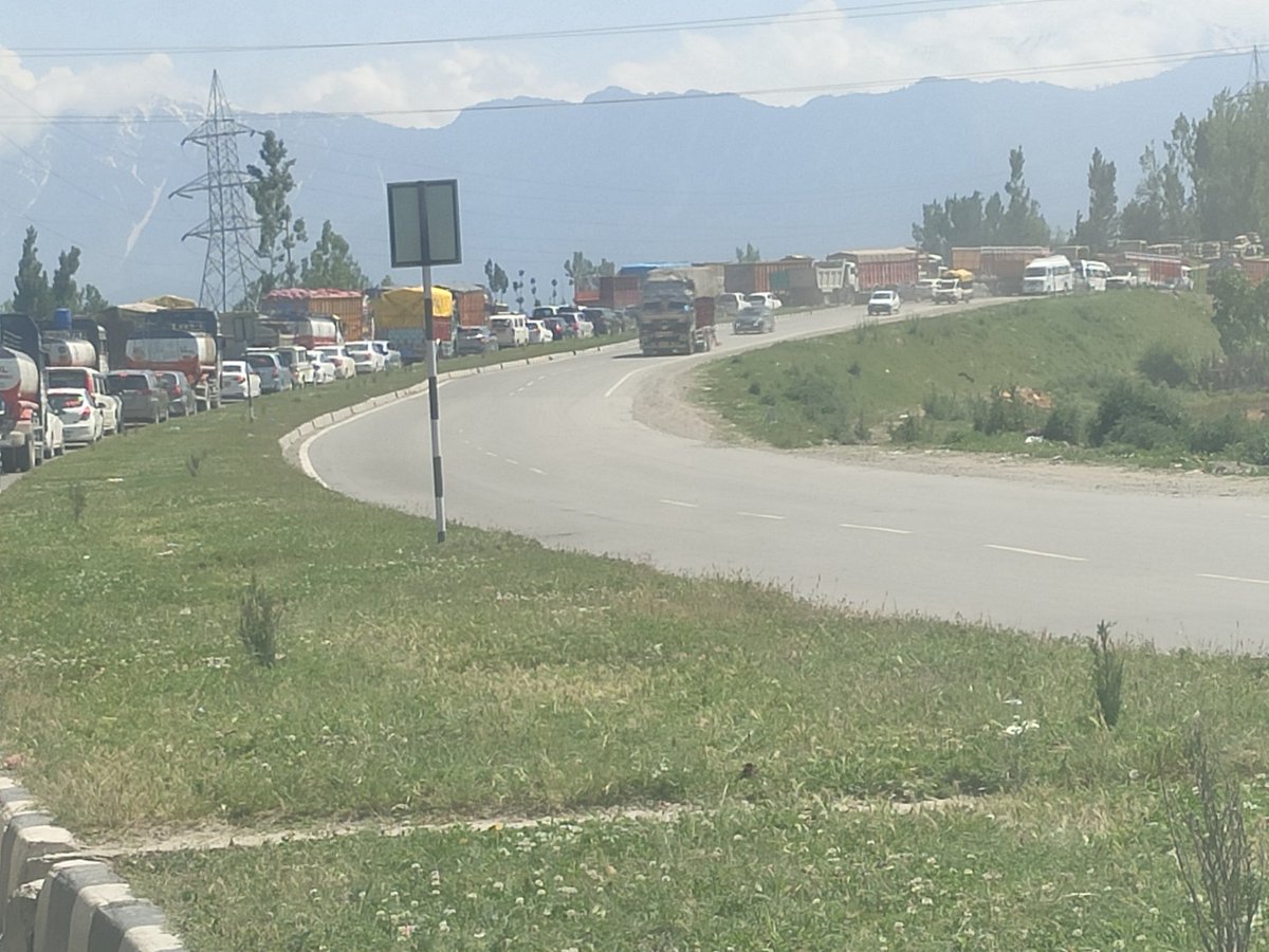 BHAT RAYEES tweet media