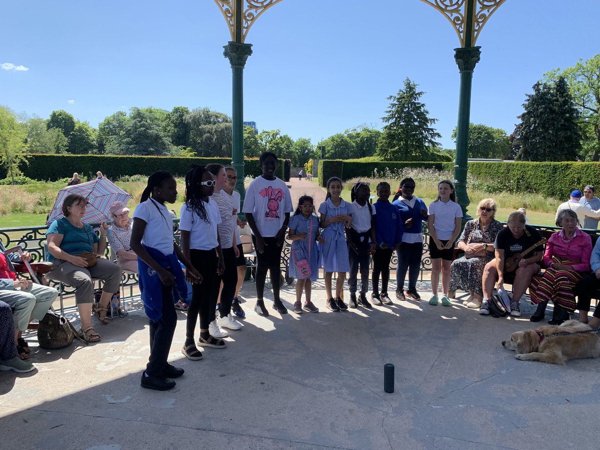 MrsLeeBPS tweet media