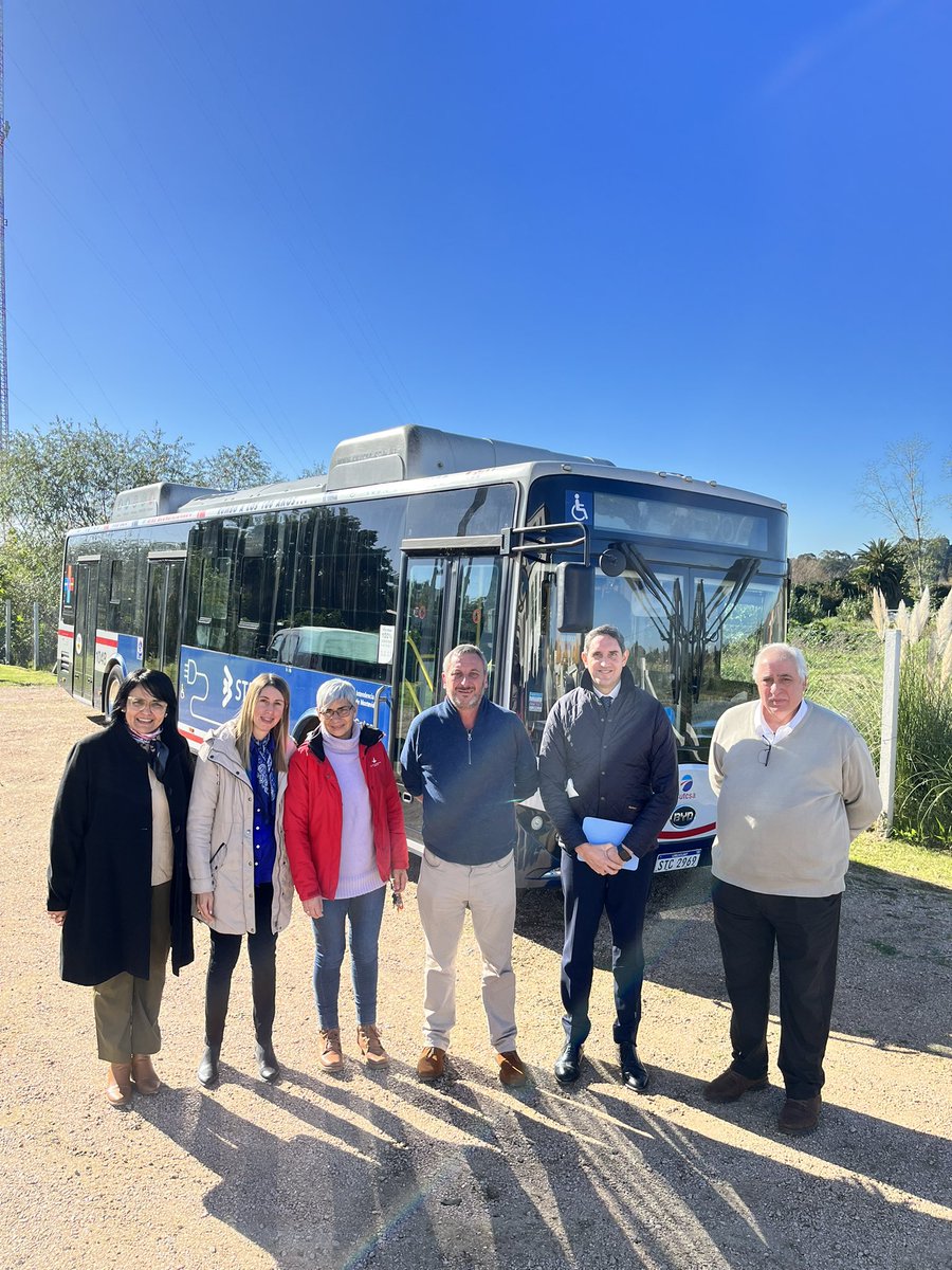 PachecoCapella's tweet photo. Hoy iniciamos el taller de capacitaciones sobre la #electromobilidad, explorando los beneficios y experiencias en la transición en Uruguay. Gracias @MIEM_Uruguay, @MAmbienteuy por este evento en el marco del Programa Move de @UNEP_LatAm. Subrayamos la importancia de las alianzas. https://t.co/JmJrigERZO