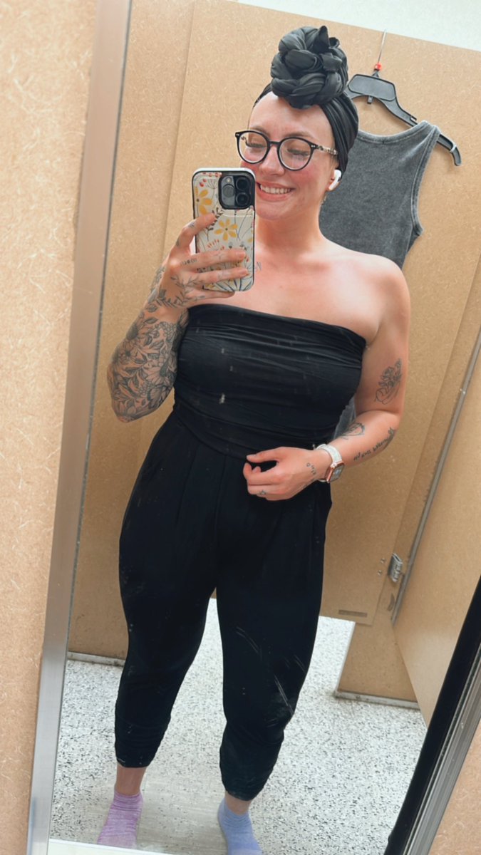 bbqueenyyy's tweet photo. so nice to feel confident again https://t.co/wfY2mNVf8y