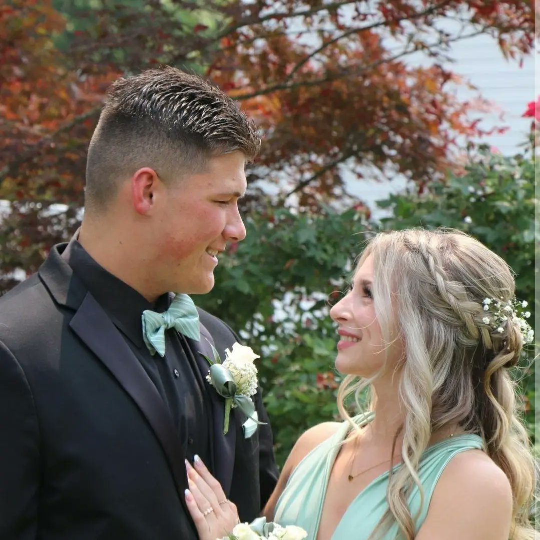 chazmatazztr's tweet image. Joe, looking great for senior prom in his tuxedo from Chazmatazz Formalwear of Toms River!!!
chazmatazztr.com 
#prom2023 #chazmatazzstyle #tuxedos #OceanCounty #JerseyShore #TomsRiver