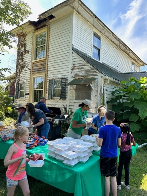 rollins_leia's tweet photo. BLAST (Breakthrough Learning in Agriculture Science &amp; Technology) is serving homeschool families this summer! Our Kick-off event had 40 students and their families joining us to learn from the Caswell County Forestry Service, explore local plants, and enjoy lunch. #Rollins4CCP https://t.co/Mb6OG5RcIQ