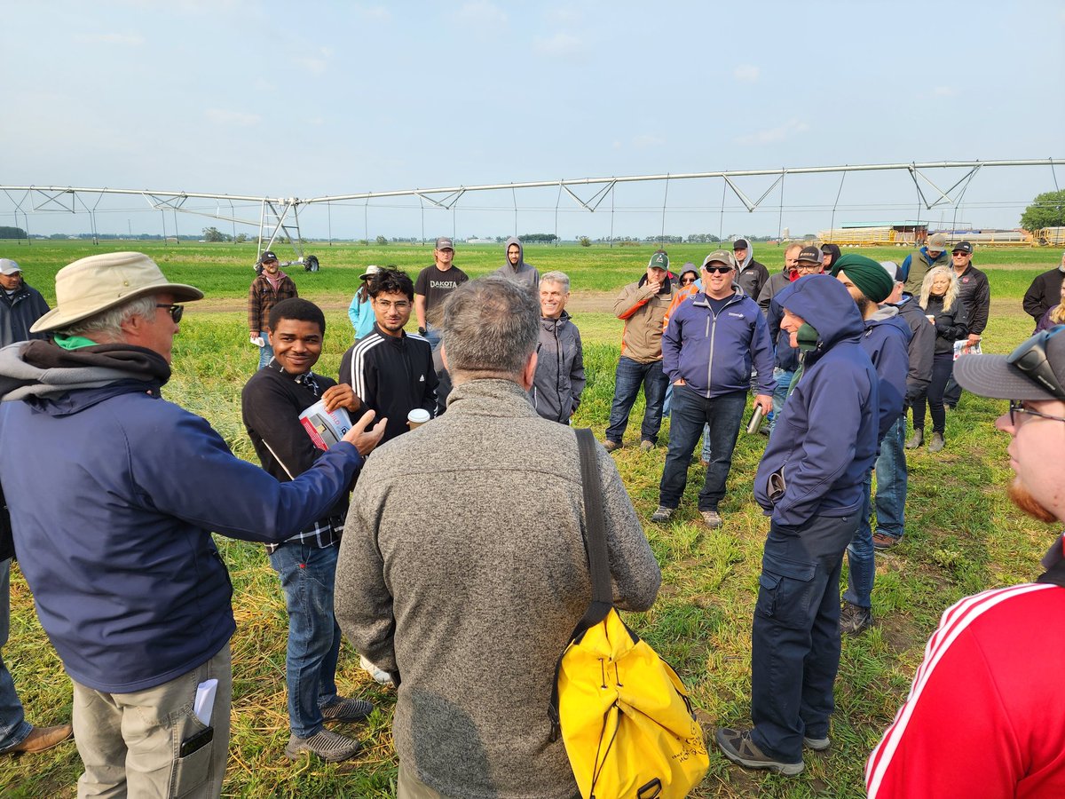 FarmingSmarter's tweet photo. Our first two sessions at #FSFS23 drew great conversation about roller crimping and cover crops!
A big thank you to @gdhillon34 & @MaryseBourgault for the fantastic presentations! https://t.co/fK7a80iUt4