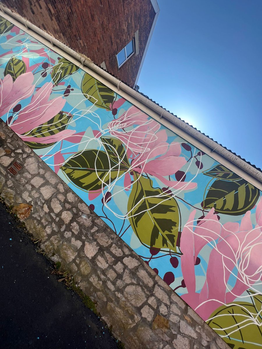 WestonWallz (@westonwallz) on Twitter photo Bringing flora to the coast #fayesuzannah has done it again with this mural
These patterned magnolias are just what #Weston needs this summer to match that cloudless blue sky.
You can see the mural map using the link in the bio
@CultureWeston @WsMTC <a href="/ace_national/">Arts Council England</a> Bringing flora to the coast #fayesuzannah has done it again with this mural
These patterned magnolias are just what #Weston needs this summer to match that cloudless blue sky.
You can see the mural map using the link in the bio
@CultureWeston @WsMTC <a href="/ace_national/">Arts Council England</a>