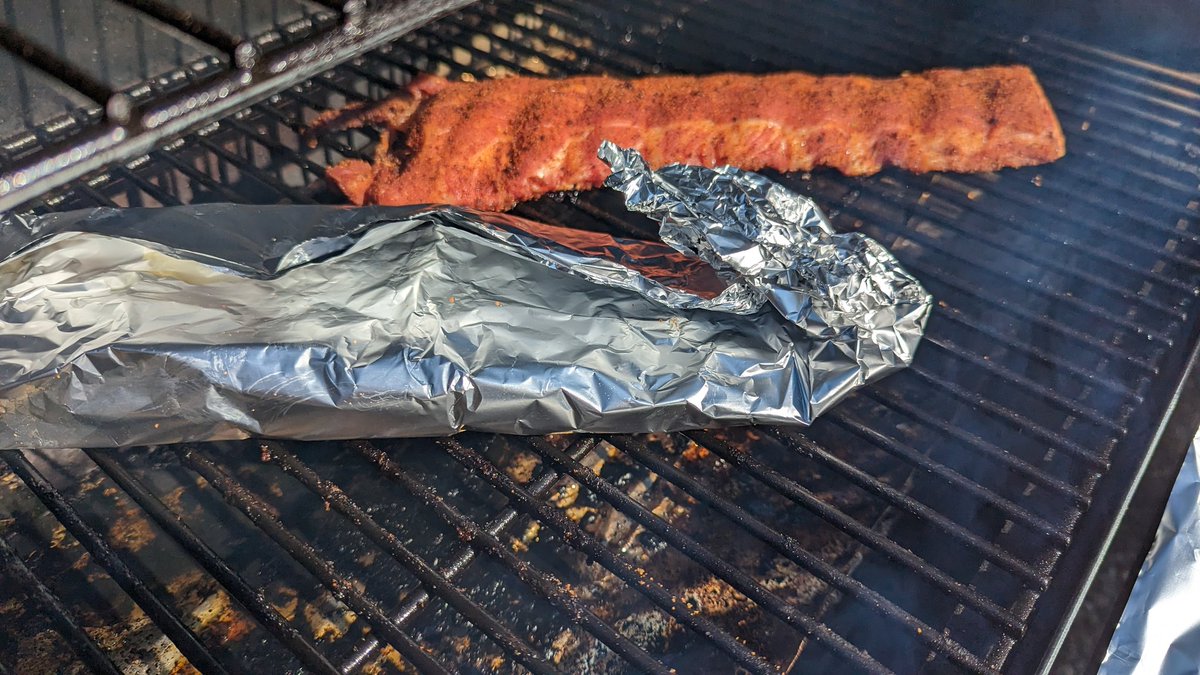 3 hours in and wrapped with apple juice. 🔥🤘