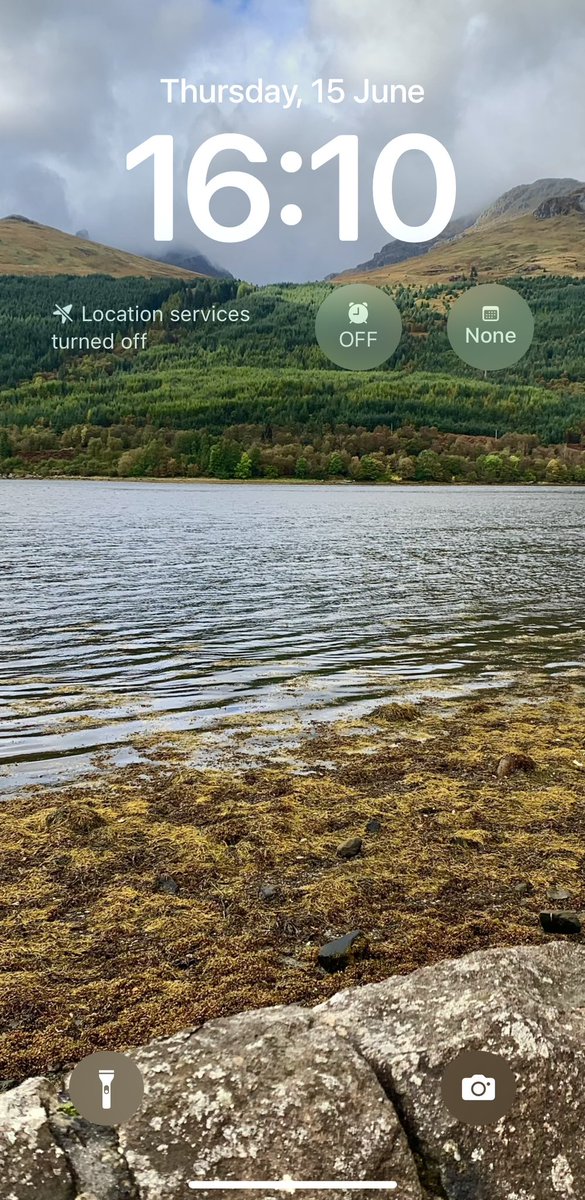 SoniaRayS's tweet photo. These stupid temperatures call for a lock-screen photo swap: here’s October 2021 in Arrochar! Yes please 😁 #MadeleineMoment #ProustEffect https://t.co/foWS9XTYdT