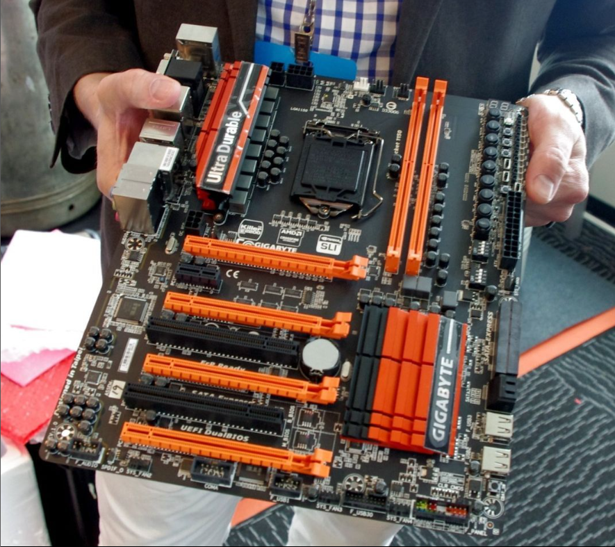 AORUS tweet media