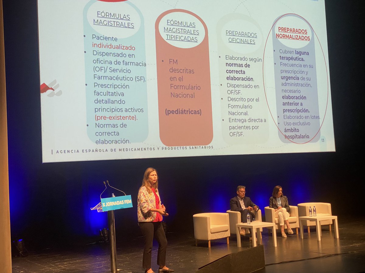 Nuevos cambios normativos se avecinan sobre la preparación de formulación magistral  y nuevas posibilidades para dar respuesta a necesidades de los pacientes como los “preparados normalizados” nos señala nuestra compañera @chuslamas la Directora de <a href="/AEMPSGOB/">AEMPS</a> 
X Jornadas FEM