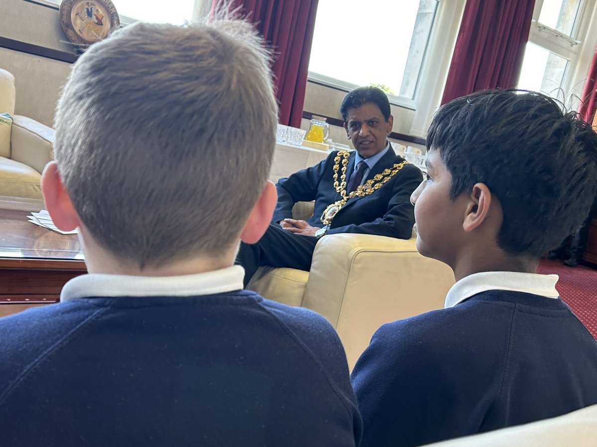 Oldham Council tweet media