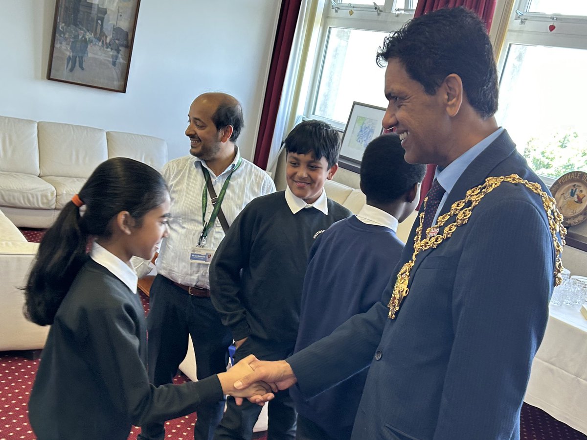 Oldham Council tweet media