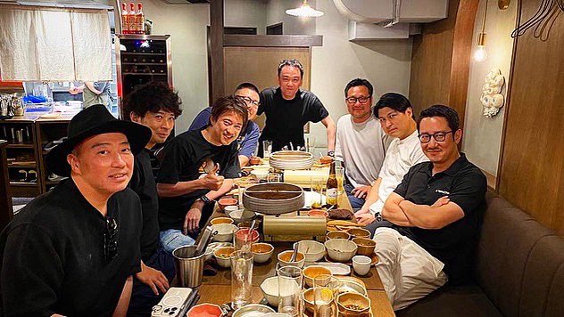 tagz_log's tweet image. 日本を代表するプラットフォームのバイソニアが集結

楽しく刺激的な時間であり、よい意味で気を遣わずワイワイとさせてくれる特別な会

TAGZを設立しもうすぐ3年。
良い出会いがいっぱいだ

日々、感謝と向上と挑戦！
#Meta
#ヒトサラ
#TableCheck
#ごちめし
#ポスタス
#トレタ
#かんざし
#TAGZ