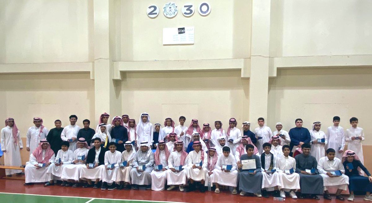 حفل ختامي |
مسيرة التخرج وتكريم طلاب الصف الثالث متوسط
#مكتب_التعليم_بالنسيم 
#تعليم_جدة