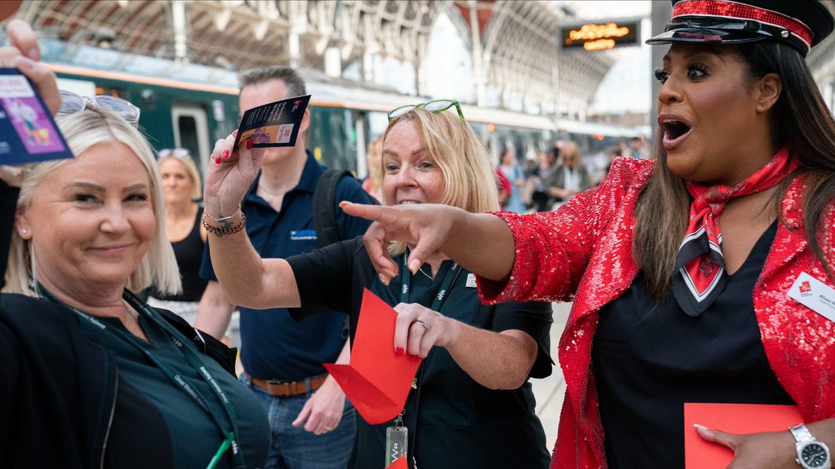 Virgin's tweet photo. Virgin Trains Ticketing truly is the more rewarding way to book your train tickets. Don't just take our word for it - ask @AlisonHammond 🙌 https://t.co/GRT8htCTTD @virgintrainstix https://t.co/FmNq0LQtZn