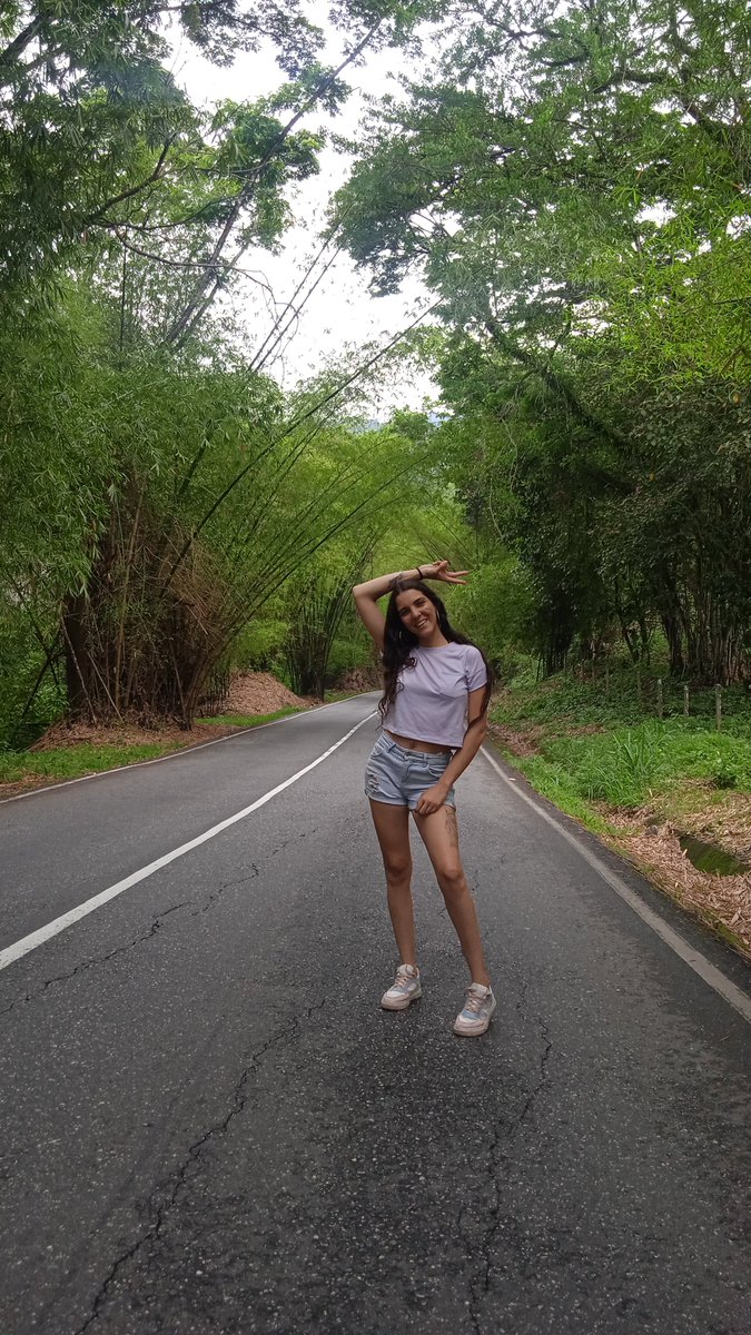 Katherinedeaze1's tweet photo. Nos tocó modo turista🌍

#Venezuela #ccs #Tendencia #Turismo #Portuguesa #Parati #Viajandoporelmundo  #muje https://t.co/BTyXN4Dkog