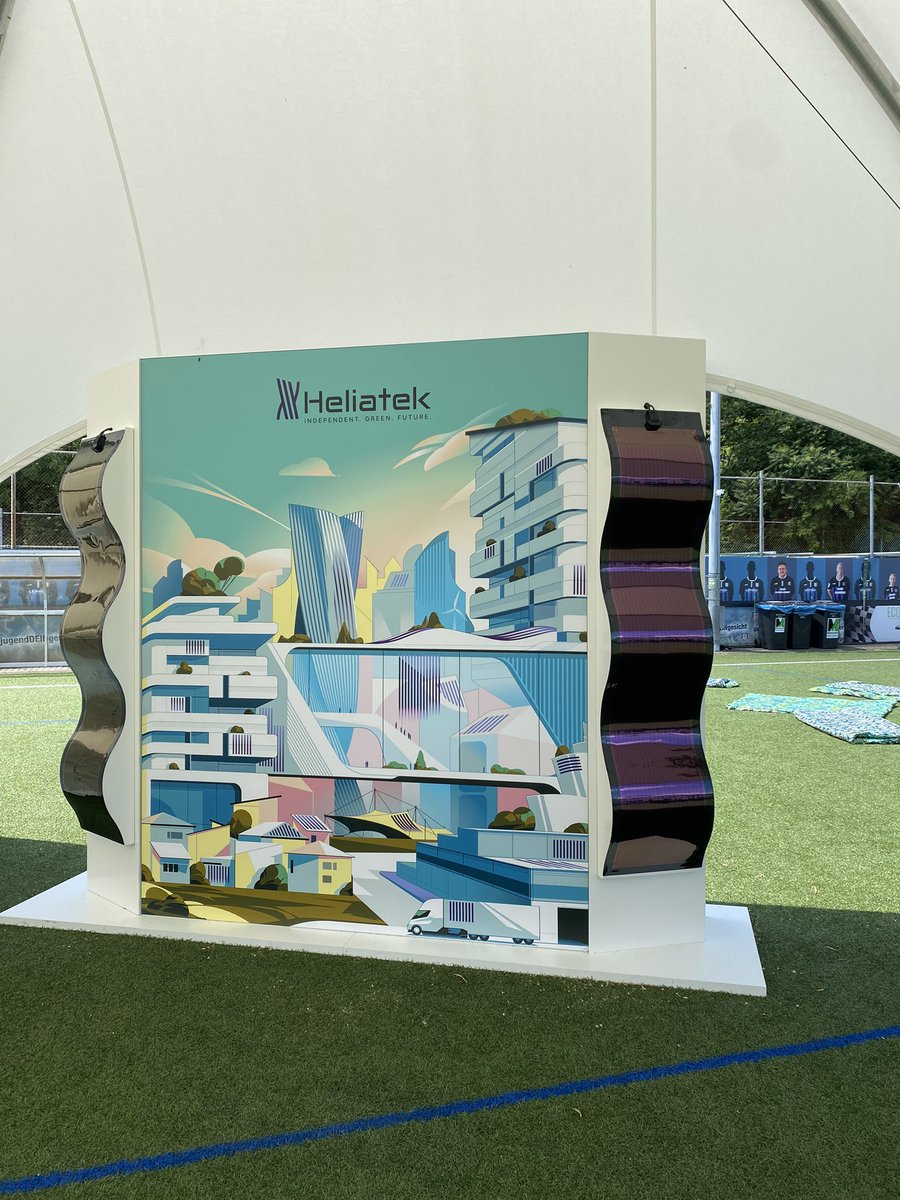 KfW's tweet photo. Wie wird #Solarenergie auch auf unebenen Flächen möglich?
@heliatek hat mit HeliaSol® die Lösung: eine ultra-leichte, flexible und ultra-dünne Solarfolie, die dank ihres integrierten Rückseitenklebers auf eine Vielzahl von Gebäudeoberflächen geklebt werden kann. ☀️
#KfWplus https://t.co/RjYdnWP40S