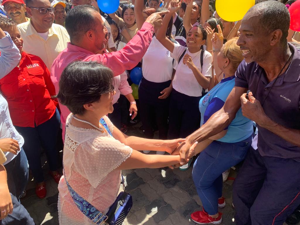 #15Jun | La UNEXCA presentó su oferta académica a más de 1200 estudiantes en la Expoferia Oportunidades de Estudios del estado La Guaira. 

19 universidades, 65 programas de estudio y 12 motores productivos. 

¡Tu eres el futuro de Venezuela!

#BastaDeRoboYManipulaciónImperial