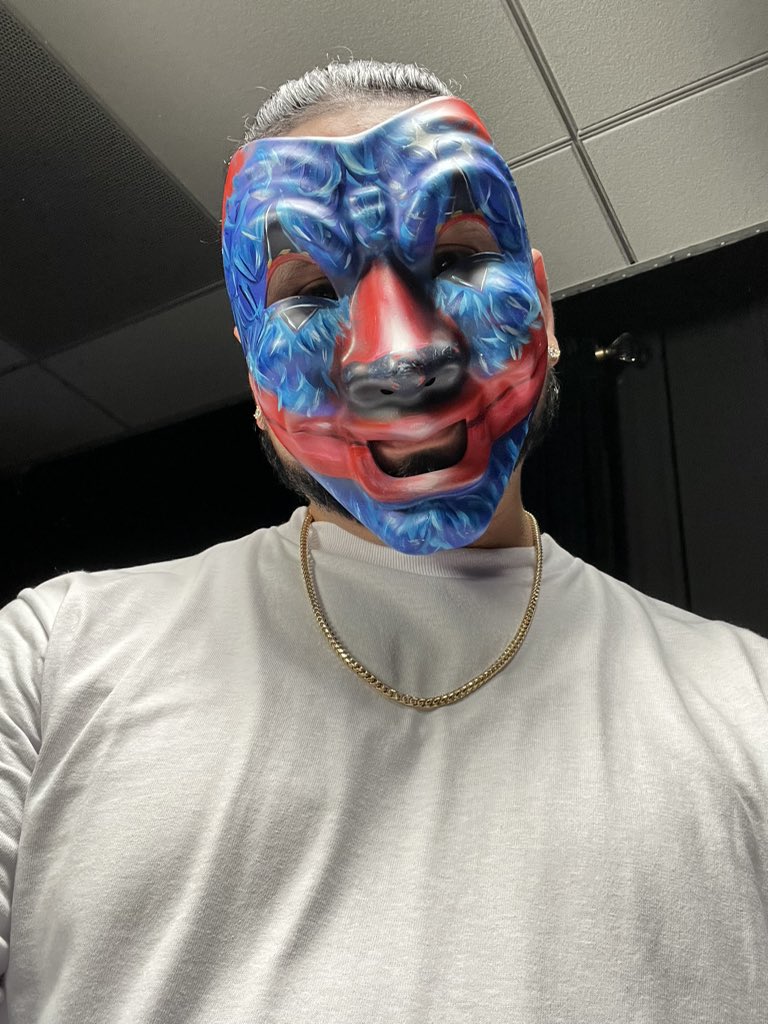 Hiiii go listen to 3FAC3S! 

ffm.to/yv3n6y0
Masks by <a href="/mrbbaby1/">mrbbaby</a>