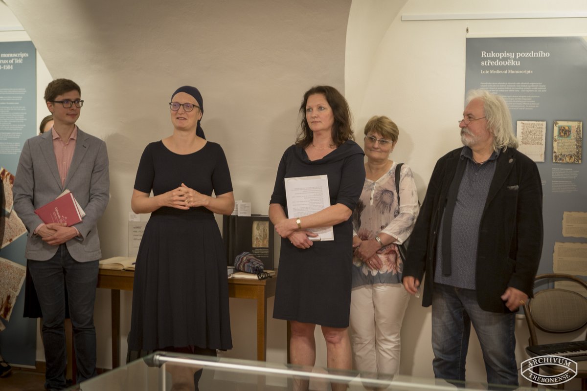 medieval_cuni's tweet photo. Our exhibition, Manuscripts of Crux of Telč 1434–1504, opened last Friday at the State Regional Archives in #Trebon.
Prof. Doležalová and her team from @CharlesUniPRG gave an informative lecture on Crux as a medieval scribe. ✍️
#InternationalArchivesDay https://t.co/yx3PZtqpIm