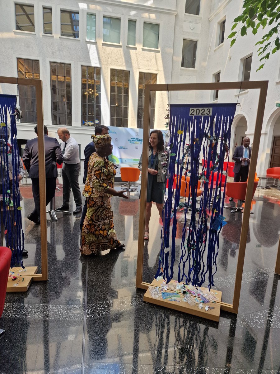 ClimateCreativs's tweet photo. Talking with Director-General Ngozi Okonjo-Iweala at the World Trade Organization about making the important work of the #WTO visible. Engaging people and making data salient is our passion at @ClimateCreatives.
#wto #TradeandEnvironmentWeek https://t.co/5epPEu7v0H