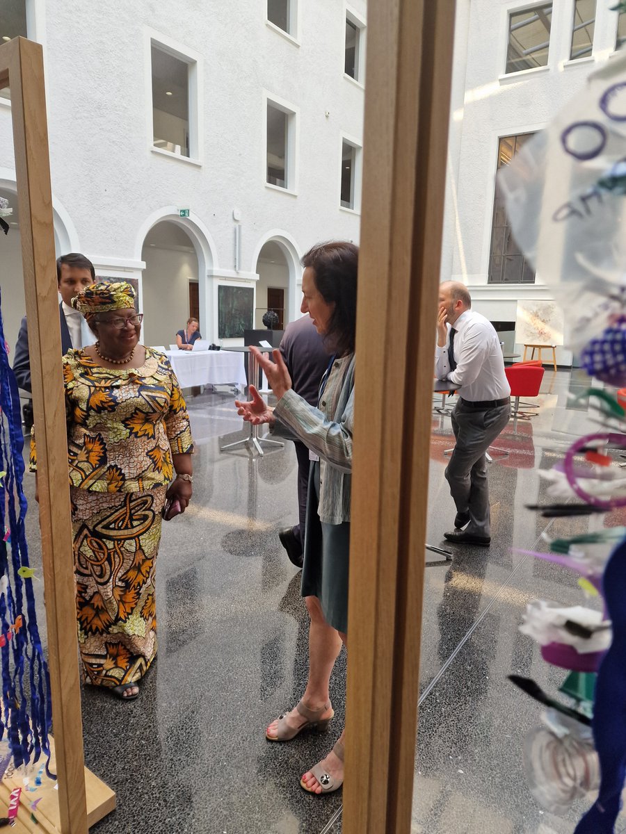 ClimateCreativs's tweet photo. Talking with Director-General Ngozi Okonjo-Iweala at the World Trade Organization about making the important work of the #WTO visible. Engaging people and making data salient is our passion at @ClimateCreatives.
#wto #TradeandEnvironmentWeek https://t.co/5epPEu7v0H