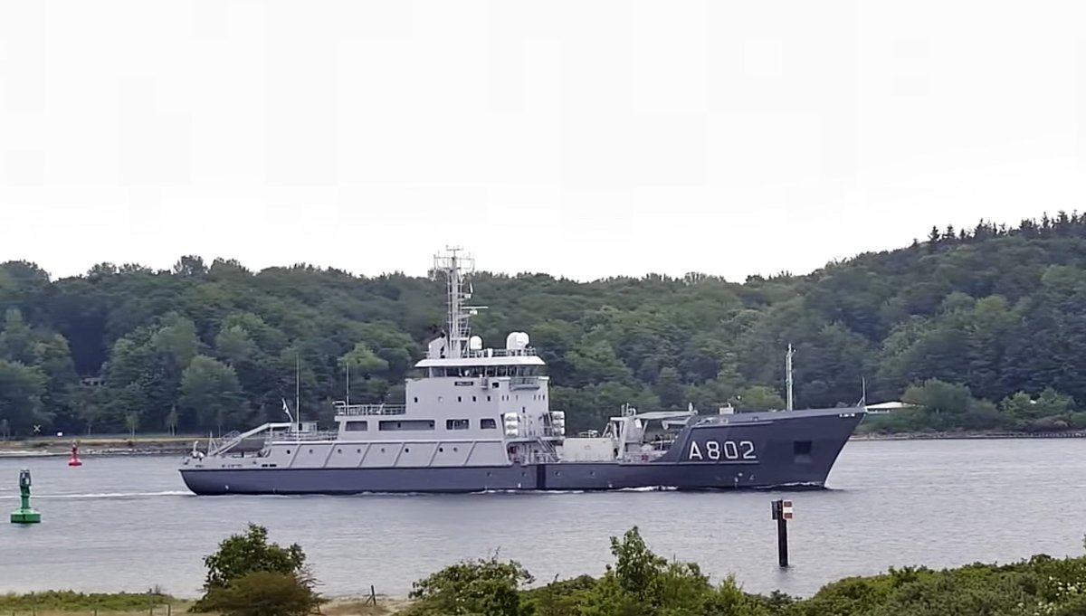 WarshipCam on Twitter