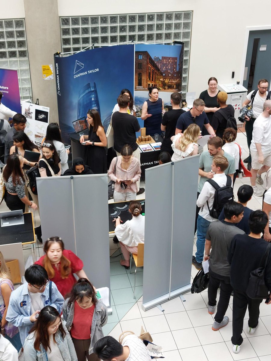 Chapman_Taylor's tweet photo. Yesterday, members of our Manchester Studio attended the 2023 Manchester School of Architecture end-of-year exhibition and “Meet the Practice” event. We met some outstanding talent.
#ArchitectureStudents #Architects #Architecture #Designers #msa #manchesterschoolofarchitecture https://t.co/noTUXLVYni
