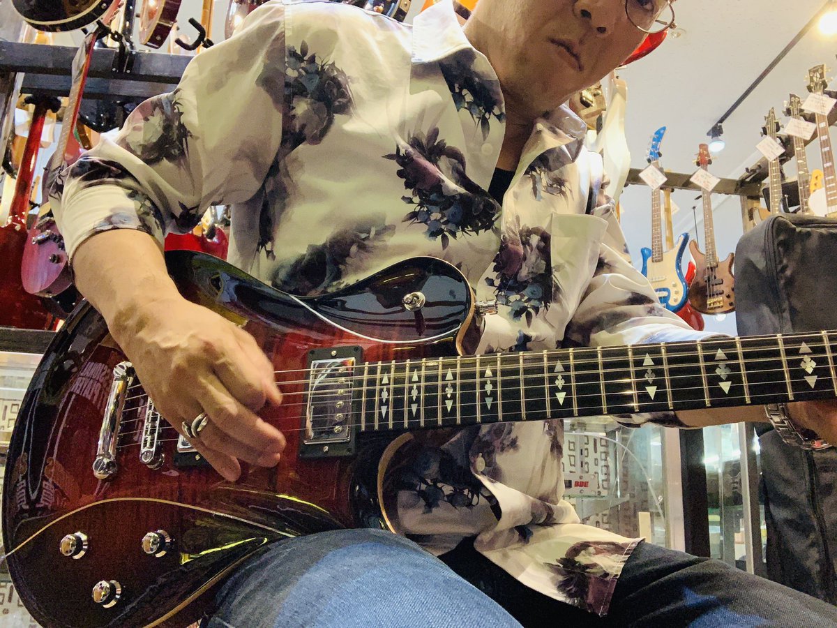 MizufuneKazuki's tweet image. Got a great guitar❣️

#framus #guitar #steviesalas #岡山 #お宝ギターズ #artistic #seymourduncan