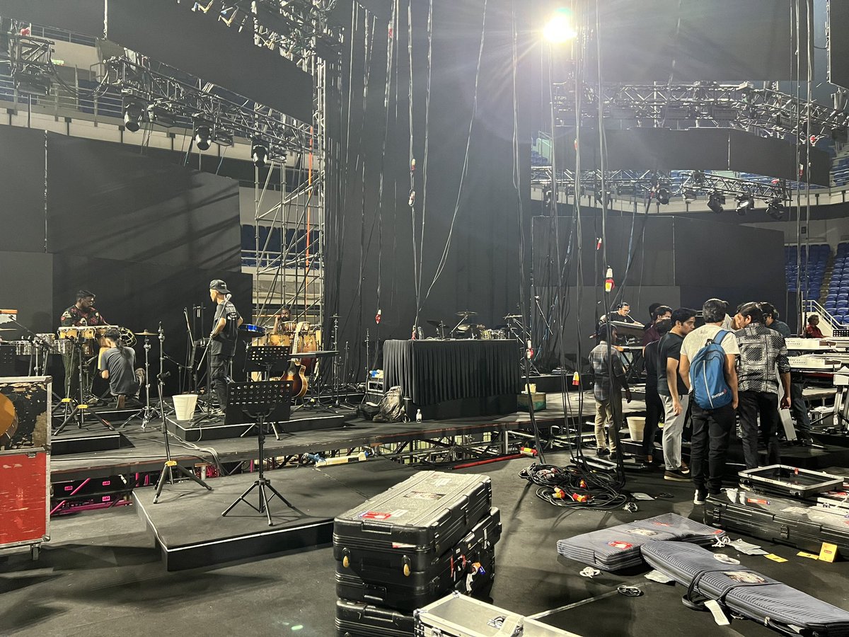 MeghaAlsoHarini's tweet photo. Sound check scenes! Hearts of Harris 3.0 &amp; 4.0… KL, Malaysia https://t.co/Tv8sagE70d