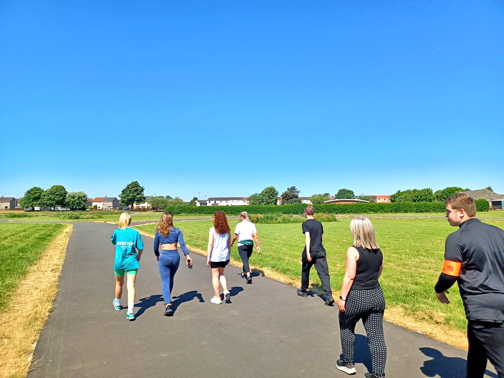 ASKilwinning's tweet photo. #NALeadership 💛🖤

Was great to provide @KAHealthWB pupils with the @PathsforAll Walk Leader course.

Great day for it and our pupils are keen and motivated to take the @Kilwinning_Acad pupils on walks throughout their community.

#BuildingStrongCommunities

#NAActive https://t.co/gWPh8KfS2Y