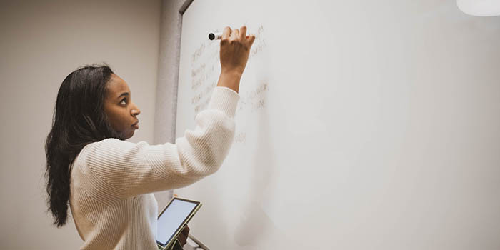 Please help spread the word: June 30th is the deadline to apply for these 3 funding and data opportunities focused on policy-relevant research: 
➡️CPL Seed Grants
➡️Graduate Fellowships
➡️Safety Net Dataset
THREAD (1/5)