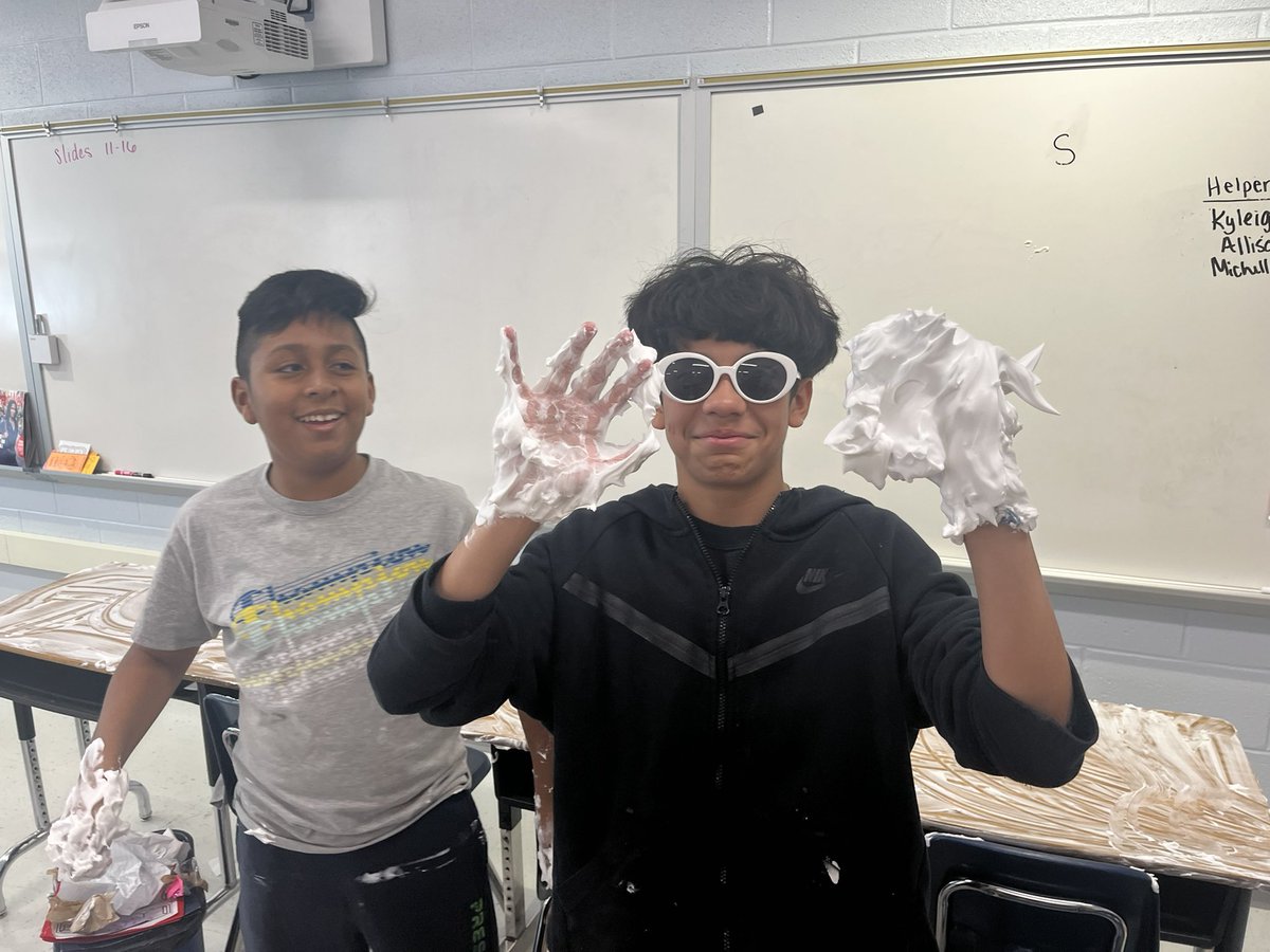 Ms_Hudgens6th's tweet photo. A fun last few days in 6th grade! @HyblaValleyES @HyblaValley6th https://t.co/wPz8zsbIhA