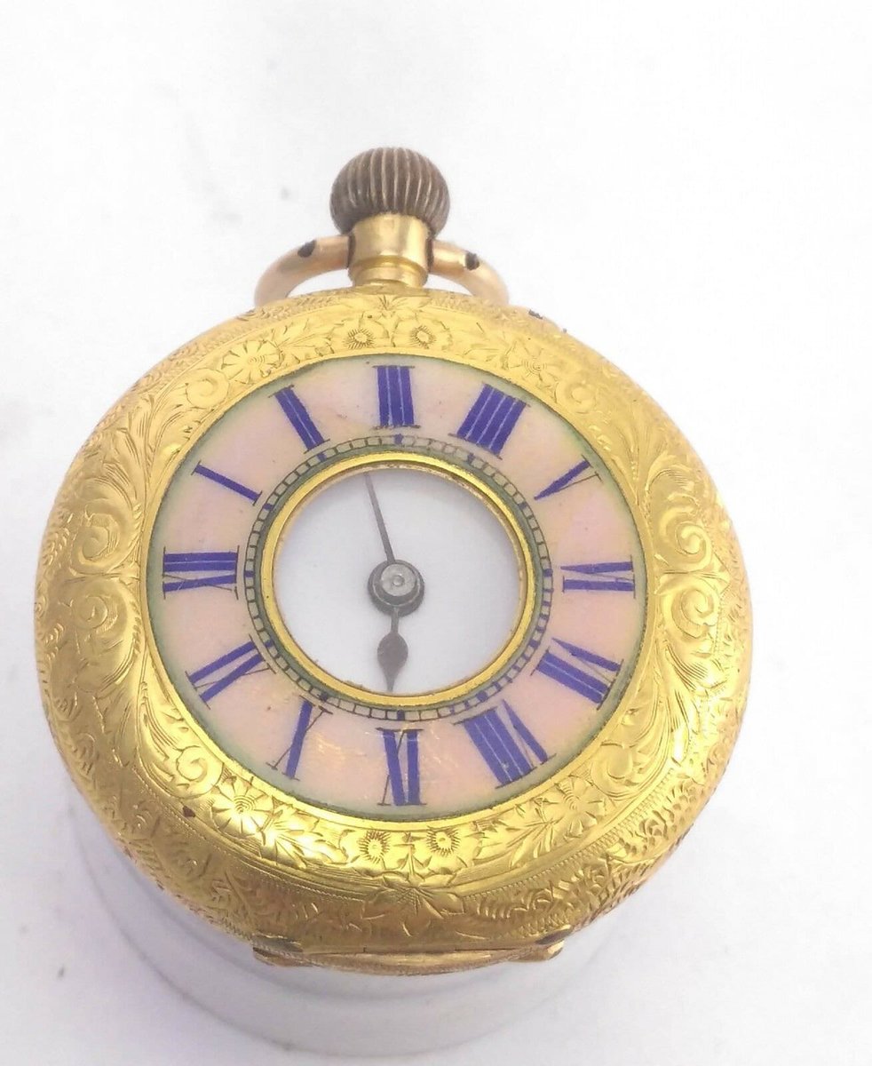 Vintage_Watcher's tweet photo. Excited to share the latest addition to my #etsy shop: Pretty and Stunning 18K Gold Engraved Swiss Half Hunter 15J Pocket Watch 1895 https://t.co/9UopZMZNdQ #white #silver #women #no #artdeco #analog #mechanical #vintagewatchstores https://t.co/W5G2p6Hw2Z