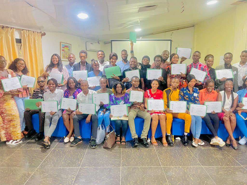 NetworkYpan's tweet photo. Two days workshop for youth leaders on election-related management & prevention #SierraLeone successfully ended by certifying youth leaders as agents of change @NetworkYpan would like to thank the #Youth4PeaceProgram and @ACCORD_online for the support
@AU_AYAPs https://t.co/RepSNtgXGu