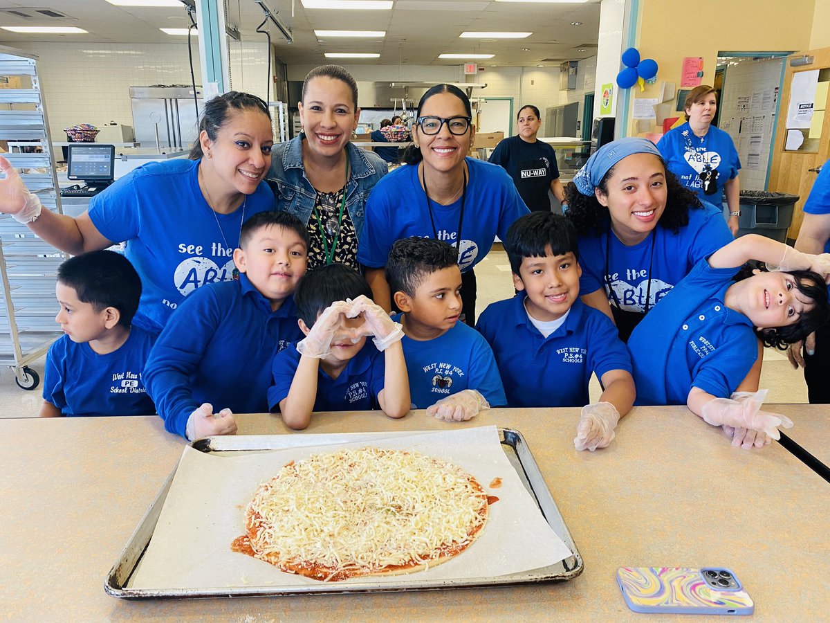 MsDiazMichelle's tweet photo. Today our kids had a blast! 

They participated in various activities that they truly enjoy from gross motor, music, sensory, and play! #AutismAwareness #AutismAcceptance 💙✨ https://t.co/s92V42dNbq