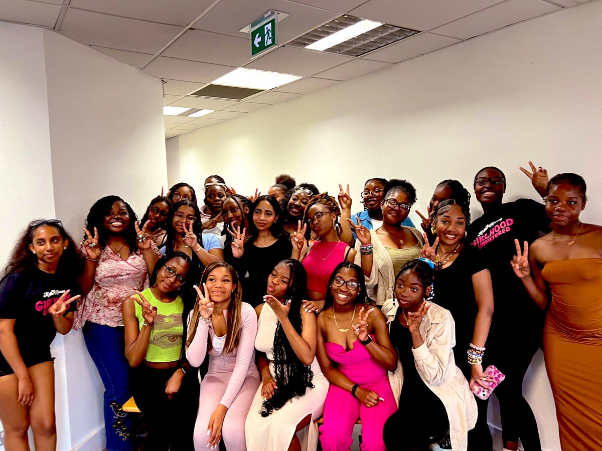 MilkHoneyBees's tweet photo. When Black Girls come together they create magic ✨🫶🏾 - Boston 2 Brixton Day 1 was phenomenal @loveyourmaginc https://t.co/4X9i99e4nT