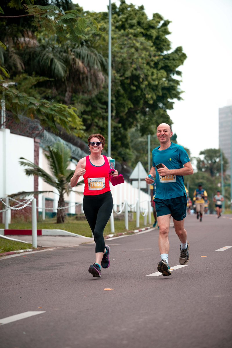 congomarathon's tweet photo. Bravo à l'ambassadrice de sa Majesté en RDC @AlysonKingUK et à son mari d'avoir participé à la 3ème édition du XXL Energy Congo River Marathon et d'avoir soutenu notre communauté grandissante de coureurs à Kinshasa. #jaimecourir https://t.co/ZA1EeJYr9P