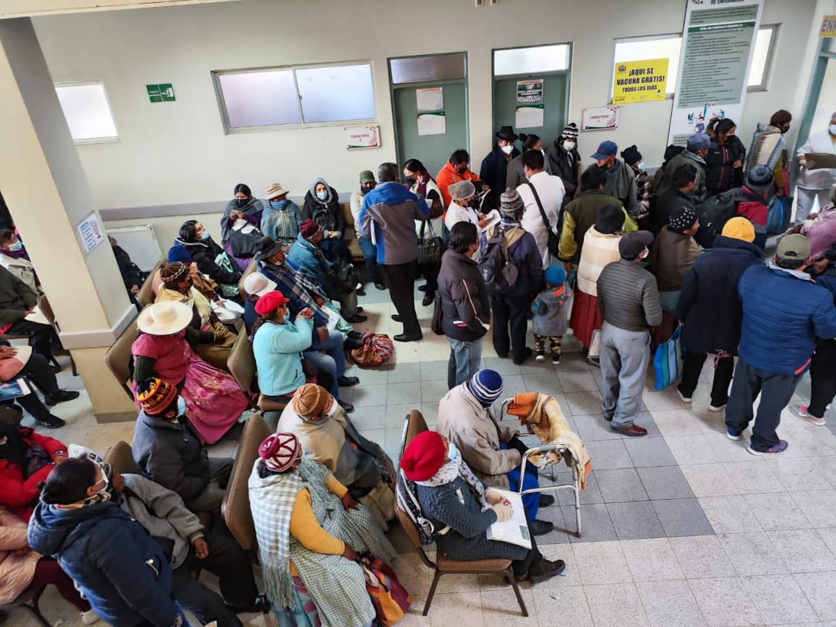 JusticiaBol's tweet photo. En coordinación con la @asfibolivia, la #Asuss , el Viceministerio de Gestión del Sistema de Salud, la @ATTBolivia, y la (#Anambo), se llevaron a cabo supervisiones para verificar el cumplimiento de los siete criterios del trato preferente para las personas adultas mayores. https://t.co/NF8uuxHGzQ