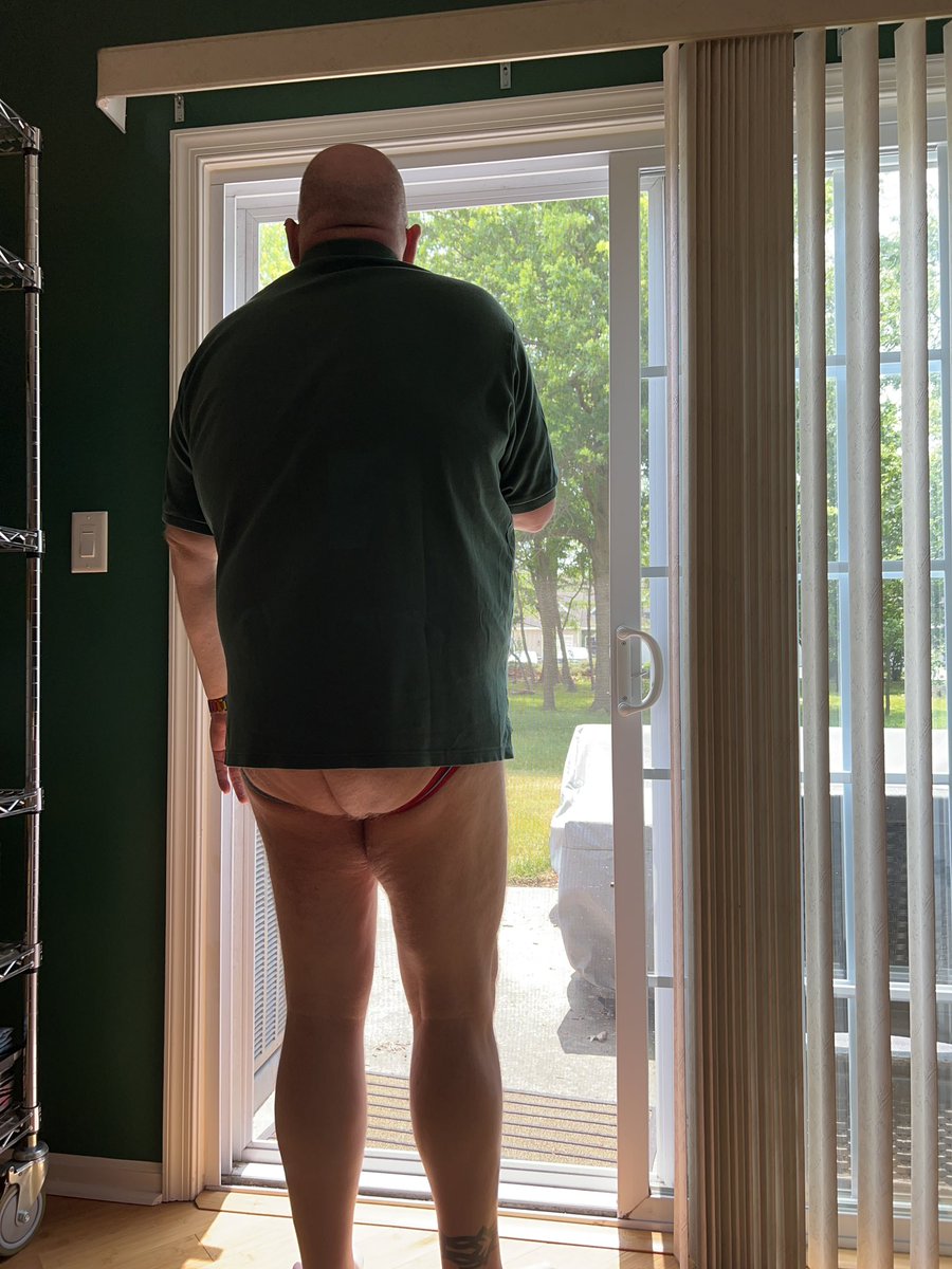 DelawareRedBear's tweet photo. Work from home break time enjoying the breeze… https://t.co/whfMtCUs6u